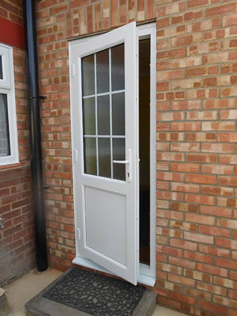 2xg half glazed georgian bar upvc back door